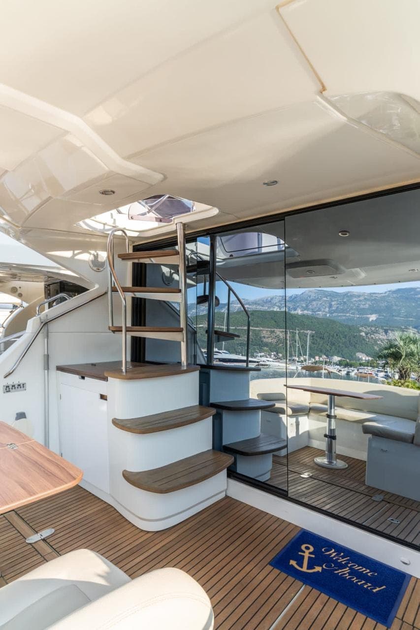 Beneteau Monte Carlo 47 - photograph 1