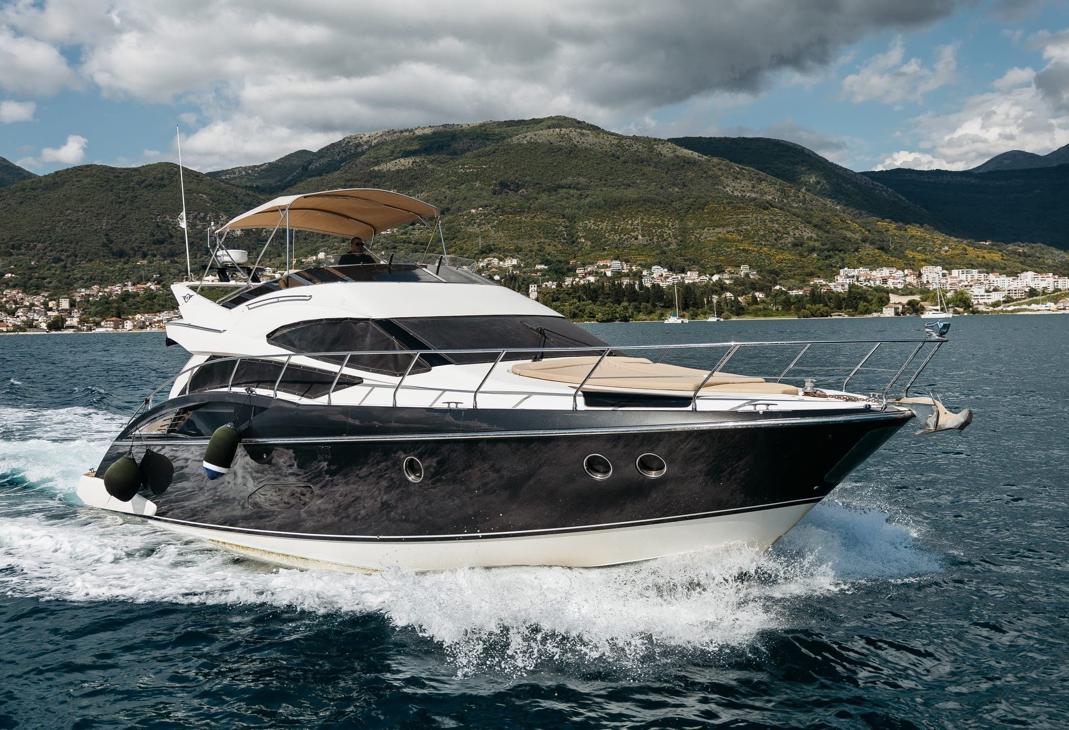 Marquis 500 Sport - fotografija 1